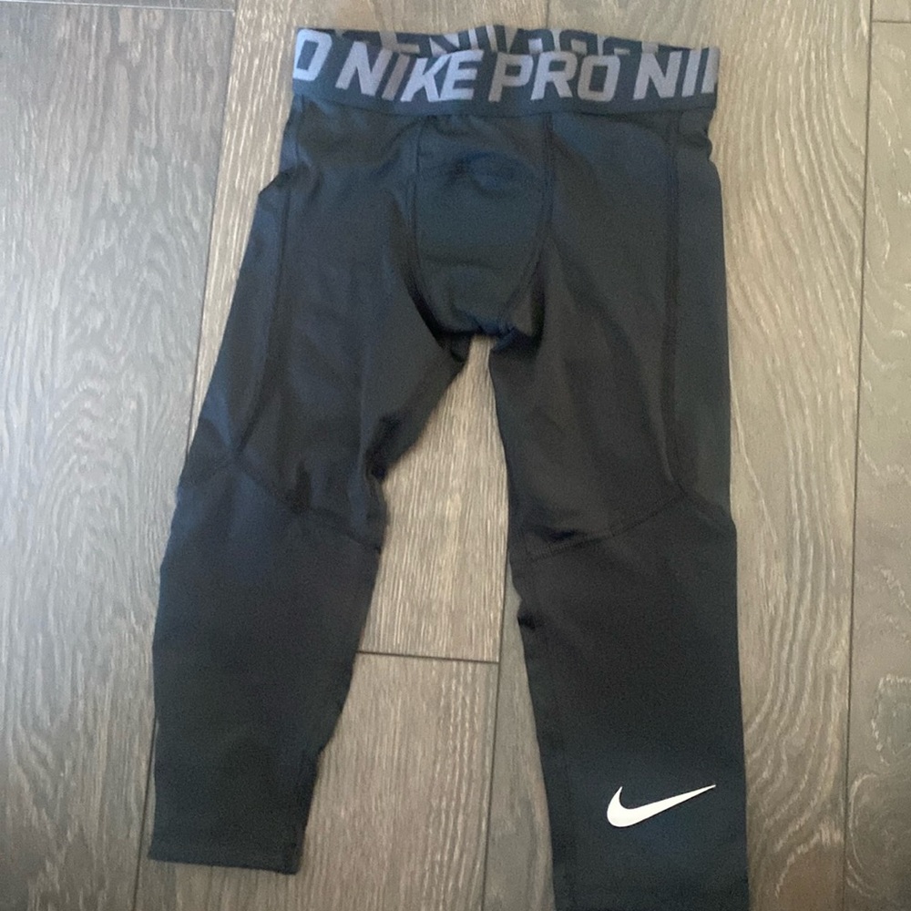 Kids Nike compression pant